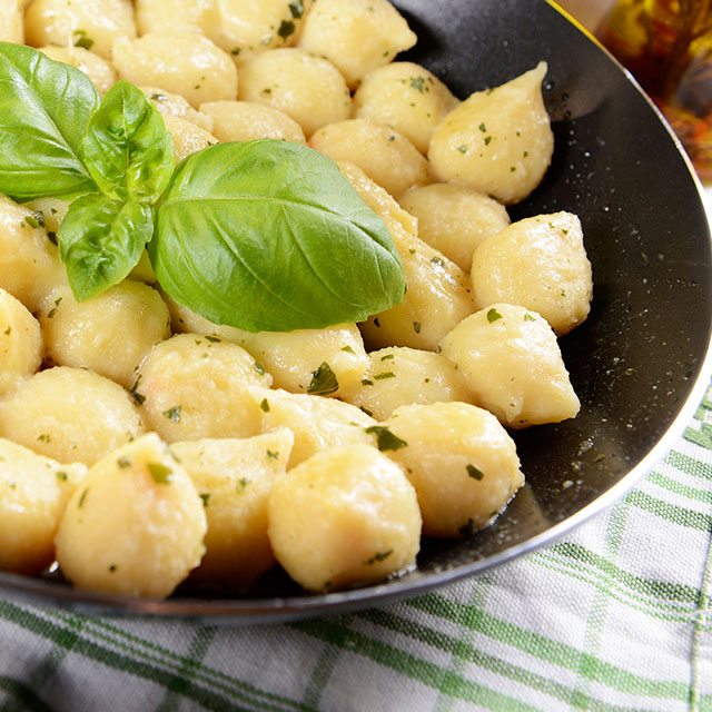 Recipe: Skillet gnocchi with white beans