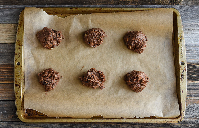 Raw cookies ready to go in oven.